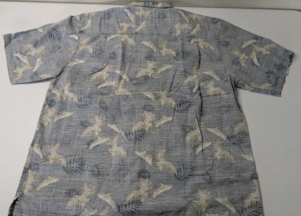 Camisa Gloria Desteñida Para Hombre L Azul Abotonada Patrón de Flores Hawaianas Manga Corta Foto 2 de 4