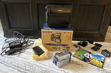 Sony Digital Handycam DCR-TRV19 Mini DV Camcorder with Accessories and - TESTED
