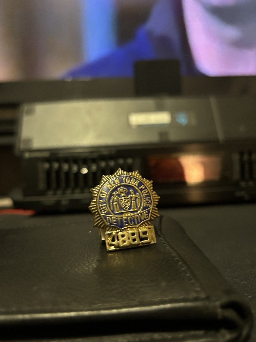 【超希少】NYPD/巡査 徽章&帽章（認証番号同） New York NYPD CI Detective Alexandra Eames # 5798 (Criminal Intent