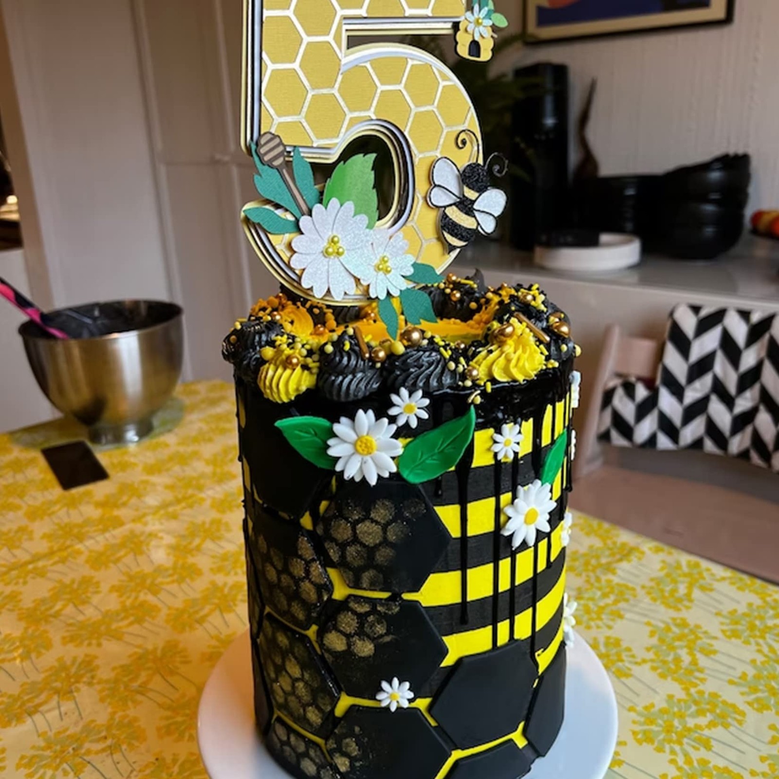 Bee Honeycomb Stencil Reusable Bee Stencils for Painting on Wood Signs Furnit...