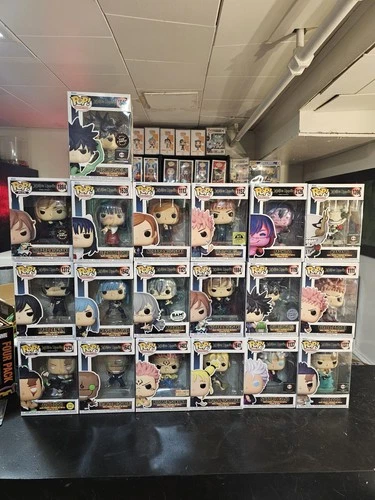 JUJUTSU KAISEN LOT OF 19 FUNKO POPS AND CHASES