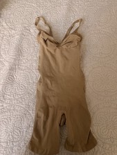 SKIMS Seamless Firm Compression Shapewear Bodysuit Adjustable Straps M Beige