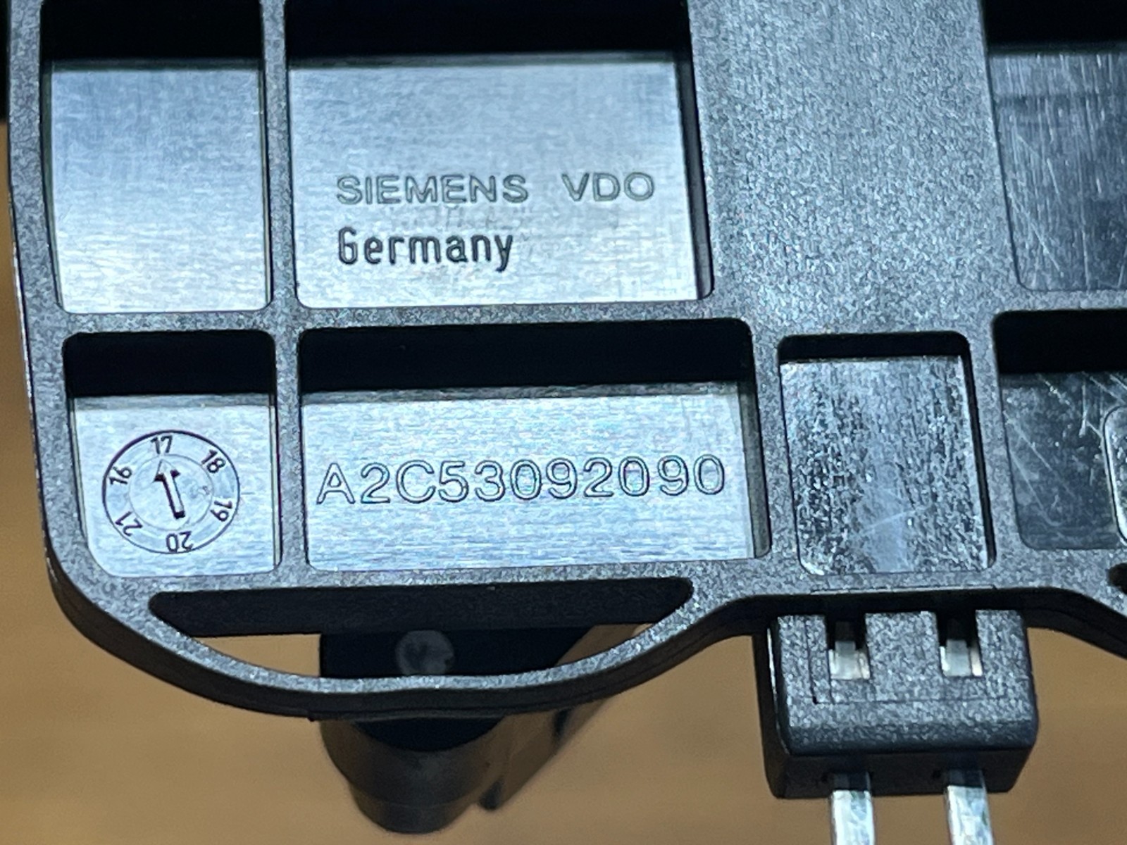 Audi R8 2007-2024 Rear Left Fuel level sensor P/N 420919673A