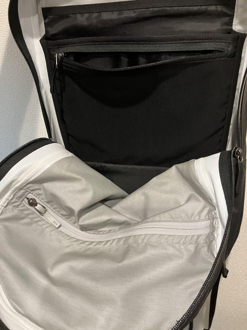 Auth Out Of Print Limited Edition Arc'Teryx Granville