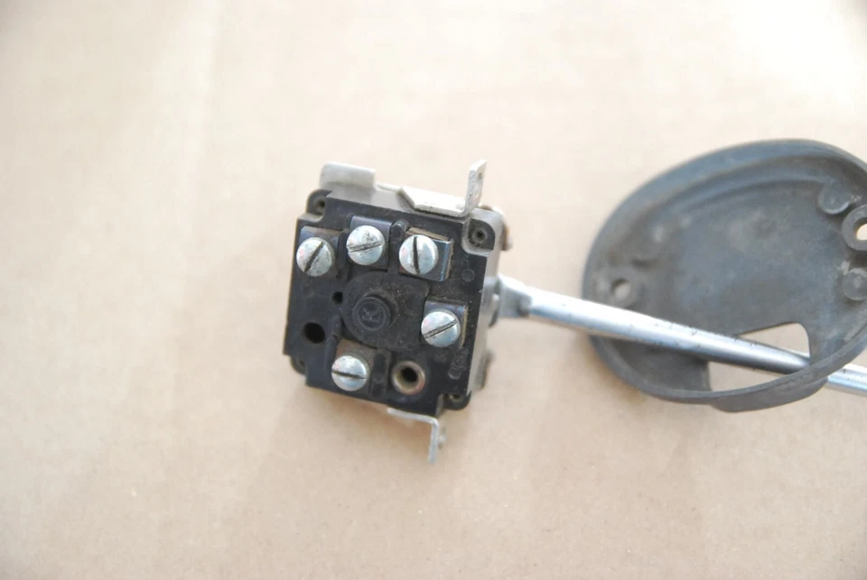 Interruptor intermitentes para Ford Taunus 12M Foto 3 de 4