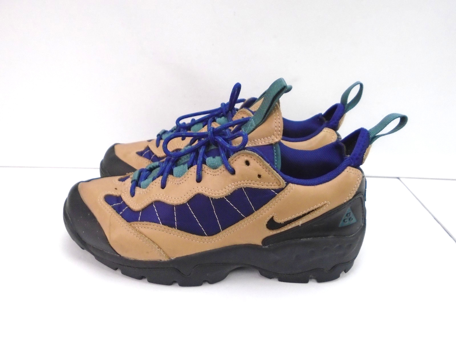 Nike ACG Air Mada Shoes Mens Size 10 Tan Purple Trail Sneakers DM3004-200