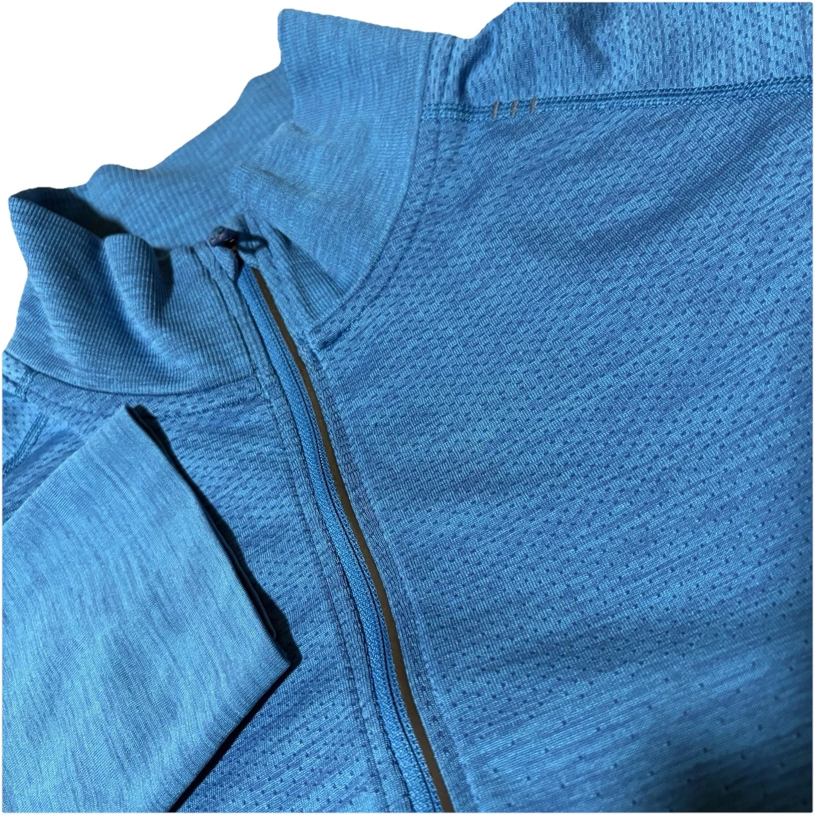Lululemon Quarter Zip Mens L Blue Long Sleeve Athletic Fit Performance Stretch