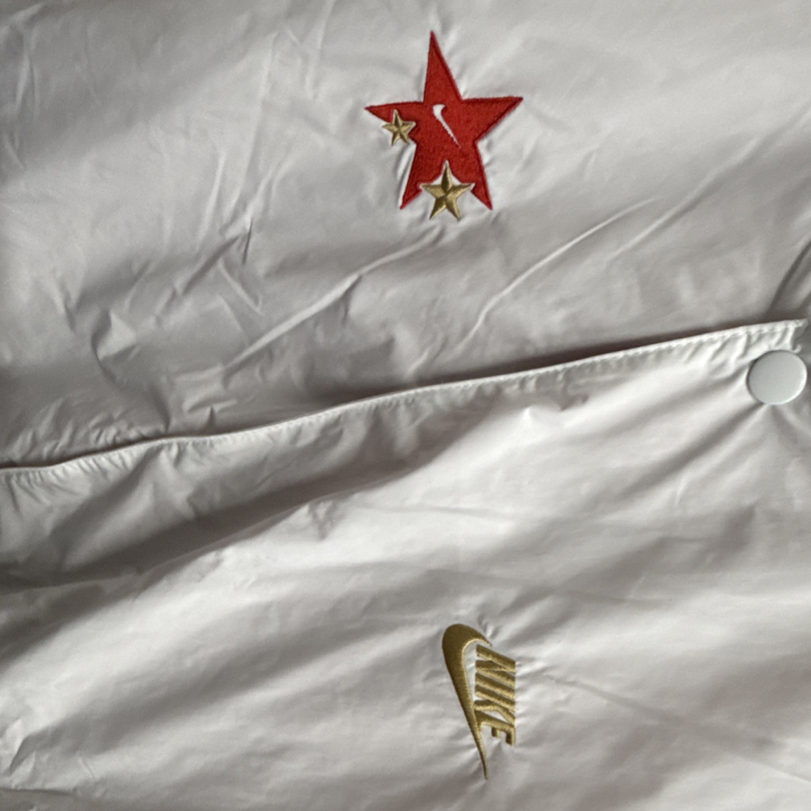 Nike White Gold Red Star Embroidered Bomber Jacket Men's Snap Closure Short S thumbnail 2