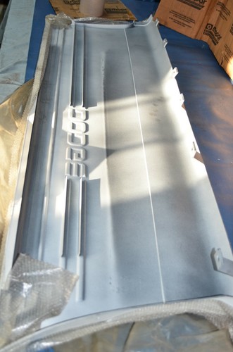 NOS 1992-93 Dodge GRAND Caravan LE Trim Panel Applique Rocker Fender Left Side - Picture 8 of 12