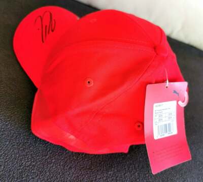 CASQUETTE NEUVE FERRARI SANTANDER dédicacée par KIMI