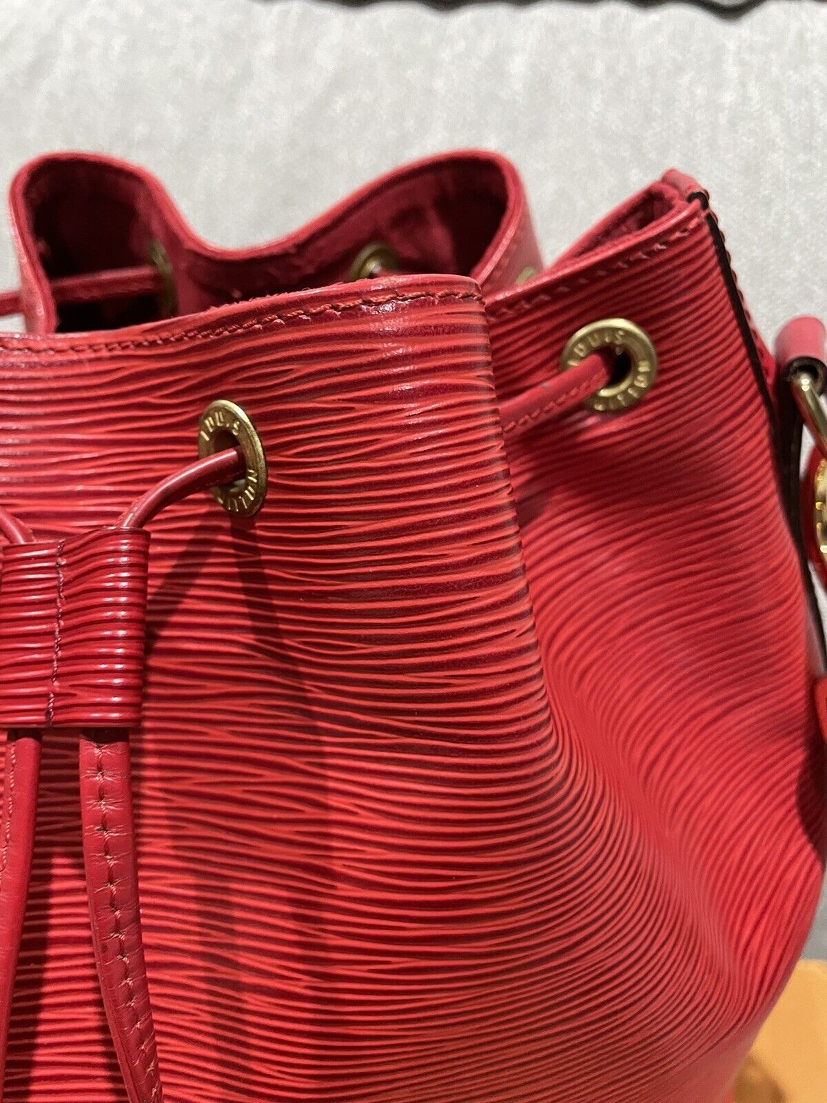 Louis Vuitton Petit Noe Epi Red Vintage - image 6