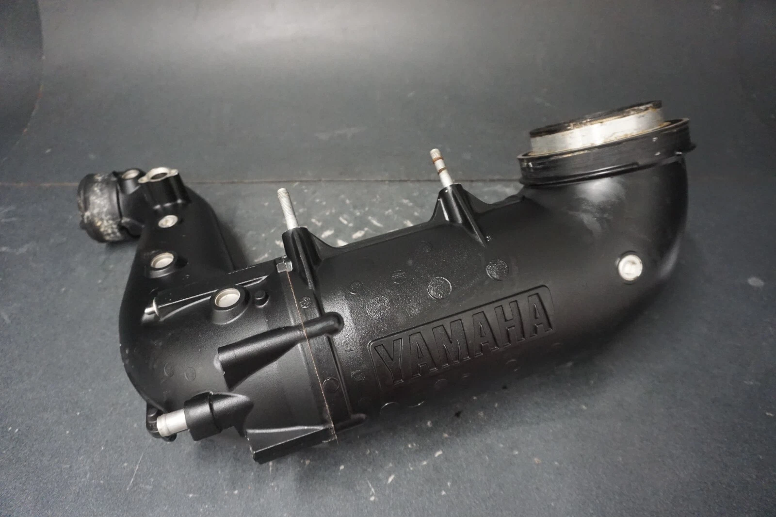 1998-2000 Yamaha OEM Exhaust Muffler Silencer Ass'y Freshwater WaveRunner GP800