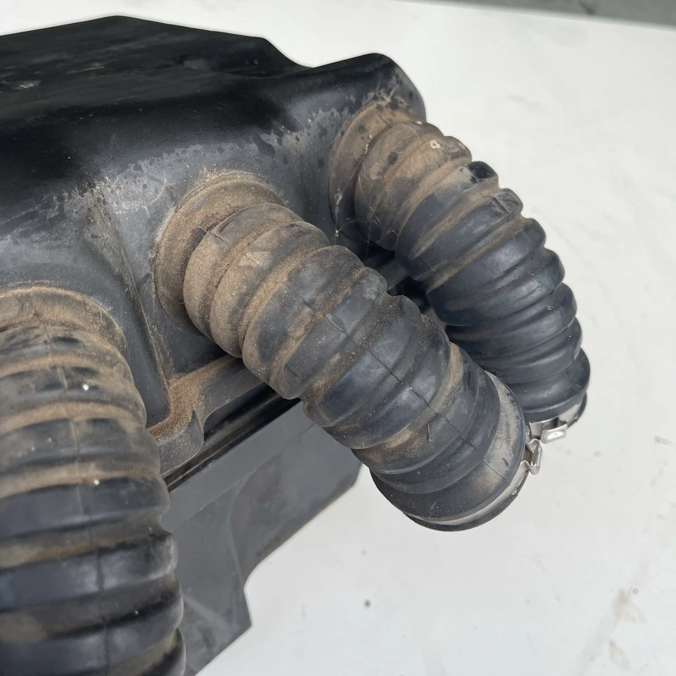 BMW K1100RS 1100 RS 1993 AIrbox Air Box - image 3 of 4