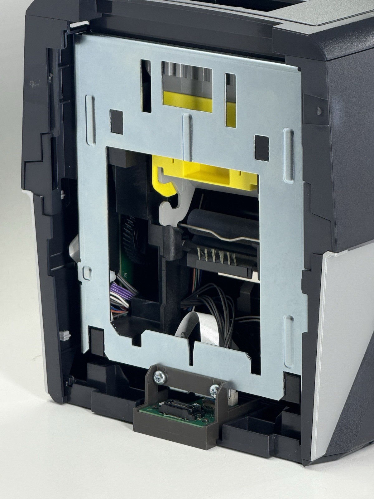 Entrust Sigma DS4 Financial Card Instant Issuance Printer