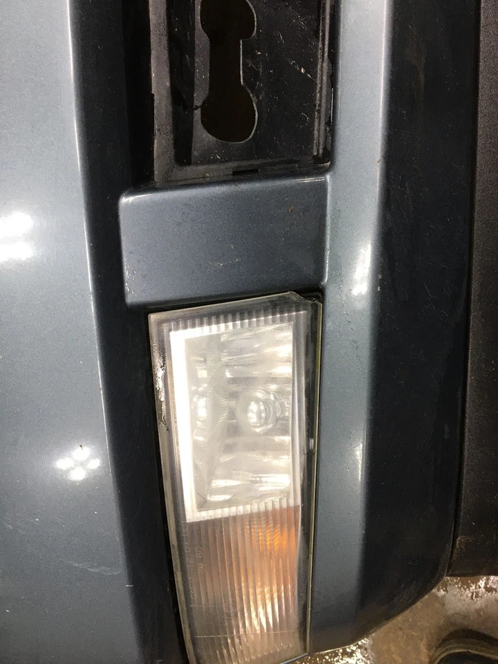 08 CADILLAC ESCALADE Front Bumper See Pics (No Shipping) - Image 4 of 4