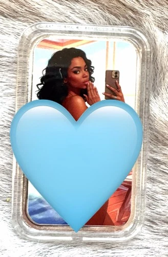 Bullion Baddies New 1oz Silver Bar Featuring Amari Allure