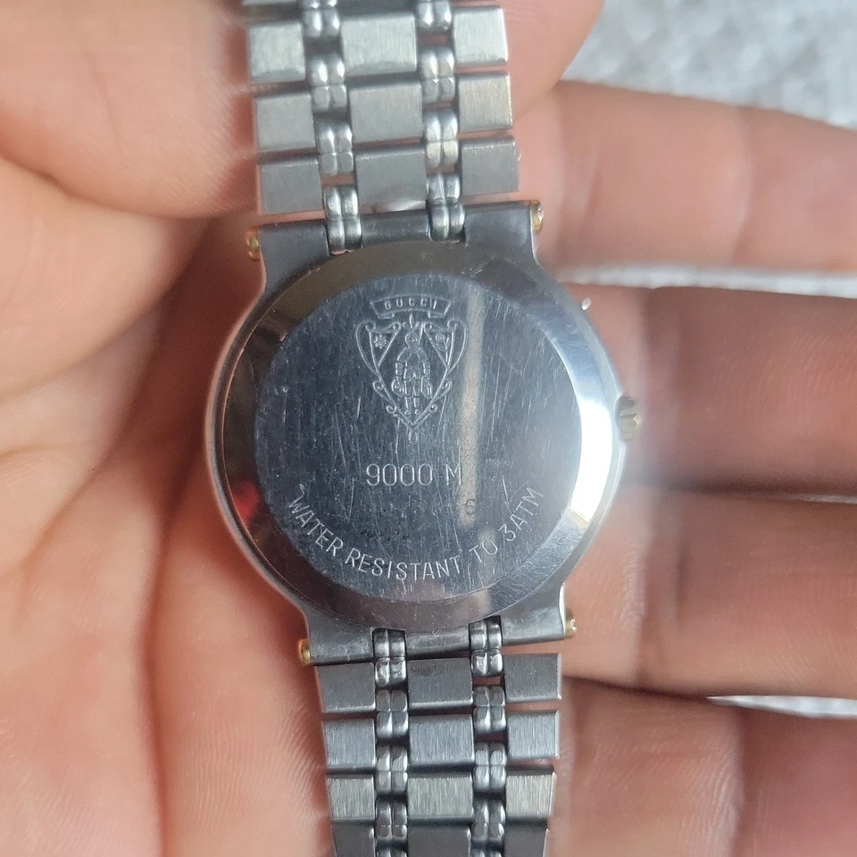[Near Mint] GUCCI 9000M Vintage Watch GOLD Black Men's Used Working F/S - Image 2 of 4