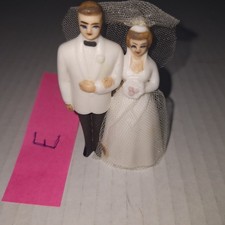 Wilton Bride Groom Wedding Cake Topper, 2.27" Porcelain, Vintage Japan E