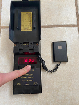 Spectroline DM-356X Long Wave Ultraviolet UV Meter Digital