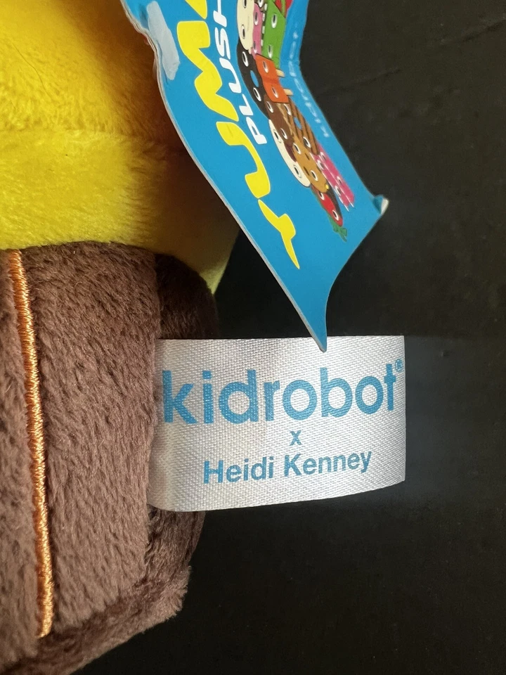 Kidrobot Yummy World 5" Buttercream Cupcake Toy Designer Plush NEW w/Tag - Rare! - Image 4 of 4