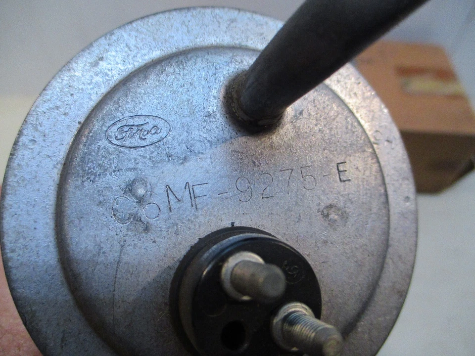 Nuevo de Lote Antiguo Ford Galaxy 1966-1968 y Thunderbird 1967-1971 unidad de envío de combustible... nuevo OEM Foto 4 de 4