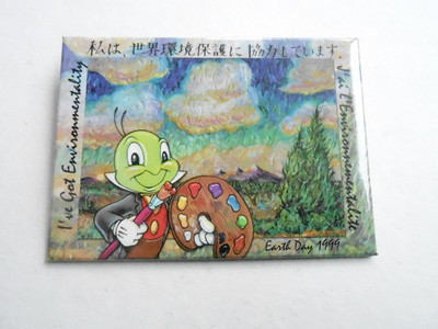 VINTAGE PINBACK BUTTON #62-095 - JIMMINY CRICKET - EARTH DAY 1999