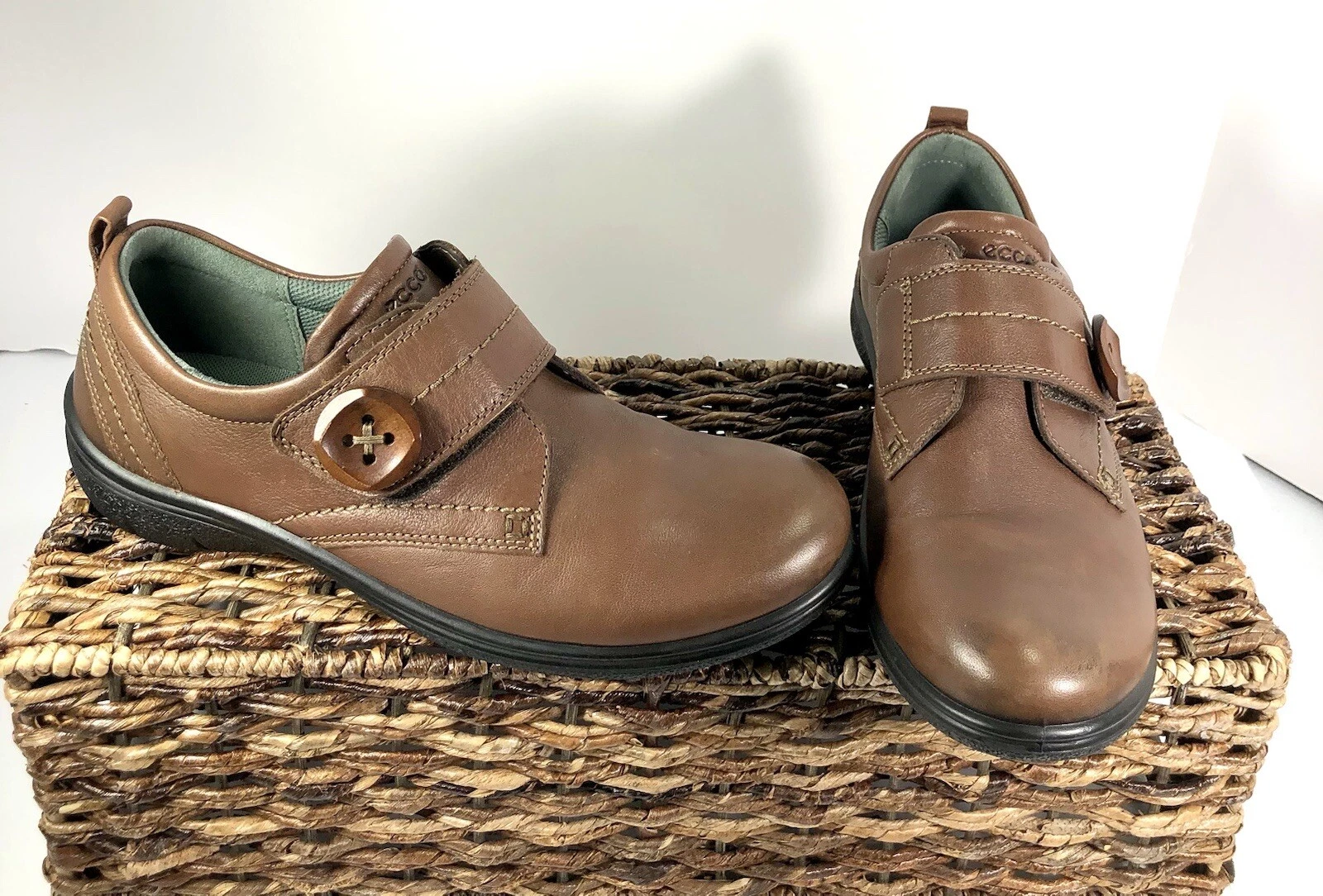 ECCO Donna Shore Marrone Bottone Casual Camminare Regolazione. Cinghia taglia 38