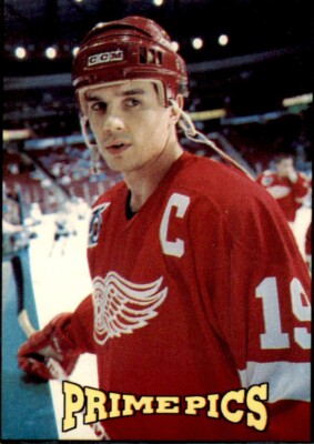 1993 The Sports Card Review & Value Line Prime Pics #6 Steve Yzerman Red Wings
