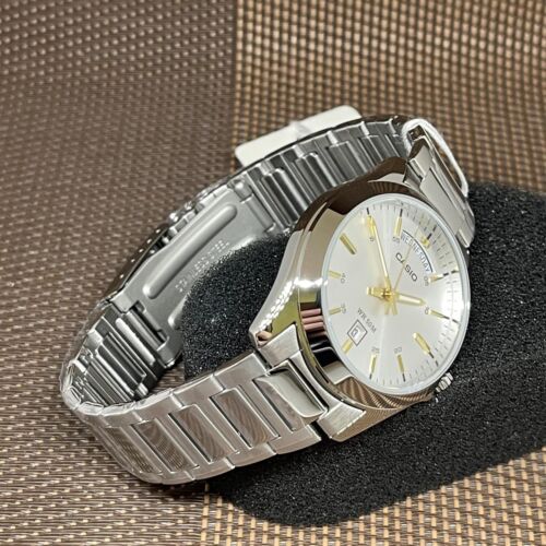 Casio MTP-1370D-7A2 Analog Stainless Steel Day Date Men's Casual Dress Watch - Picture 5 of 8