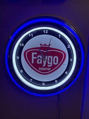 Faygo Detroit Soda Fountain Bar Man Cave Store Neon Style Retro LED Clock Sign