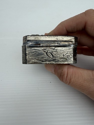 Vintage Japanese Mini Trinket Box Metal Hinged Lid Collectable Metalware - Picture 4 of 11