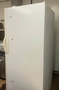 KENMORE SINGLE DOOR FREEZER commercial restaurant equipment