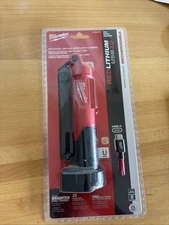 Milwaukee 2128-21 REDLITHIUM USB Stick Light with Magnet – Rechargeable LED