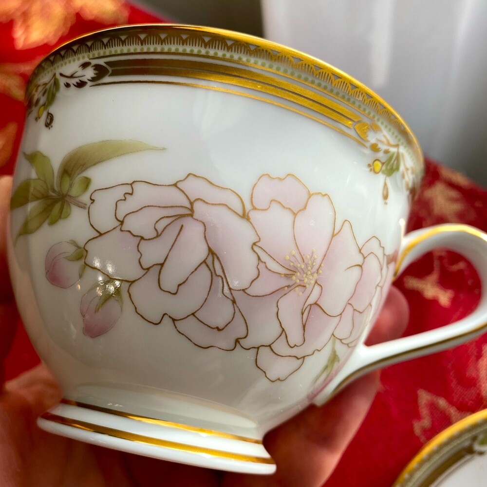 Noritake - ノリタケ  GALA  CONTESSA Noritake N Gala Contessa 1497 tea cup and saucer gold and