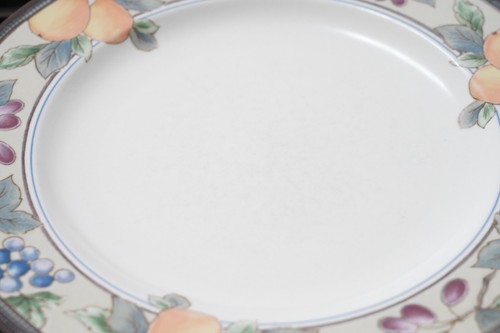 Mikasa Intaglio Garden Harvest Dinnerware Plates Bowls Mugs Serveware & MISC PCS - Picture 8 of 92