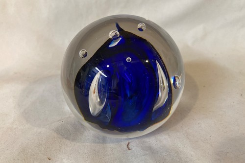 Mundgeblasen signiert Marian Pyrcak MP Kobalt Studio Kunst Glas Briefbeschwerer Polen