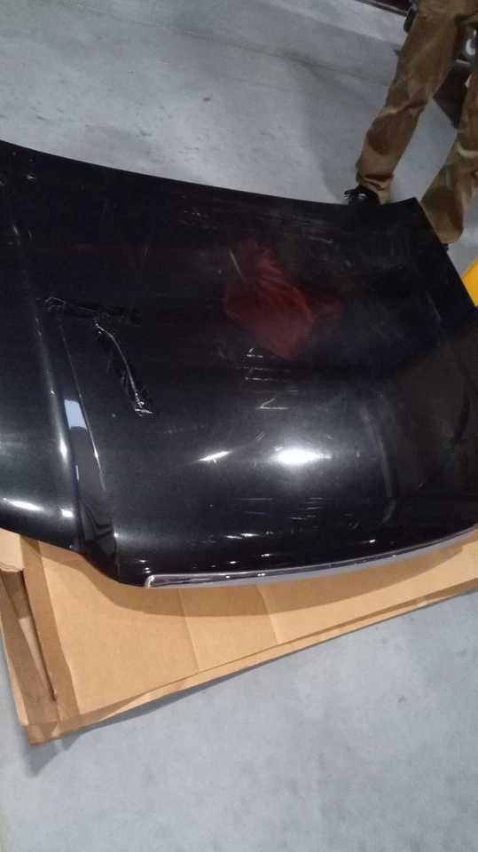 Capucha usada se adapta a: GMC Envoy 2009 grado B Foto 3 de 4