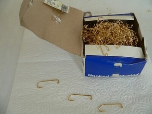 mustad 91753 gold 1/0 jig hooks 90 degree 300 count $7 per 100