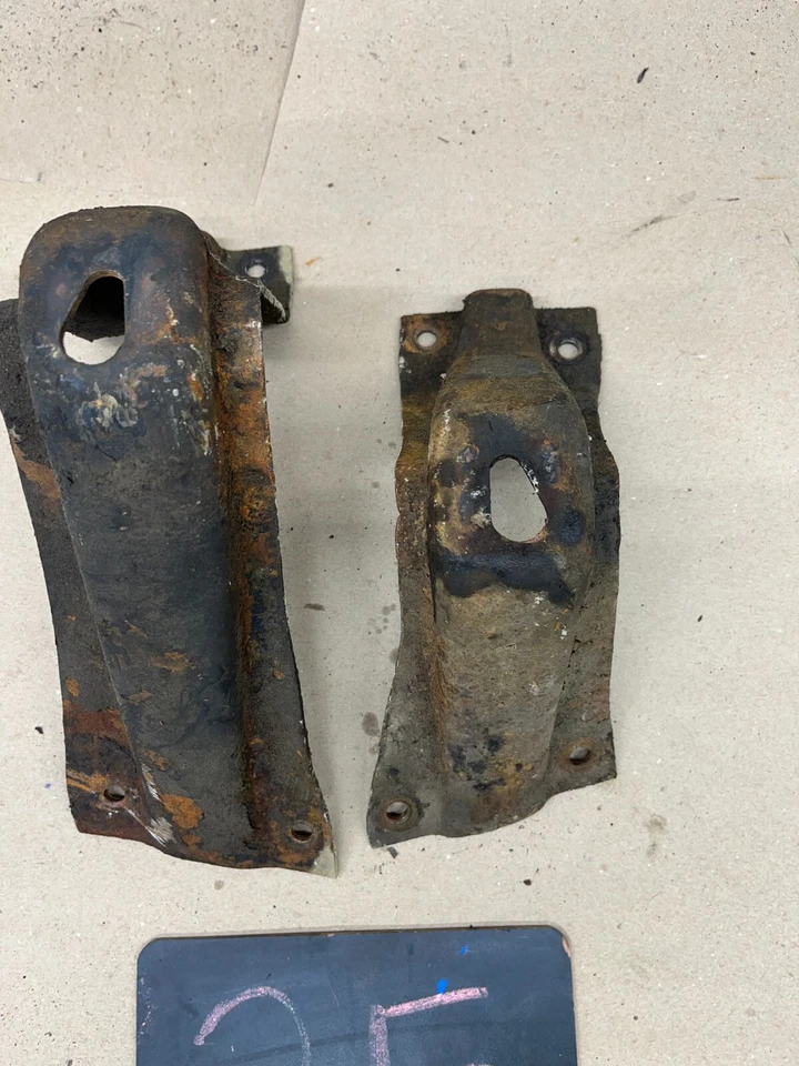 1967 68 69 70 71 72 FORD TRUCK F100 F250 F350 2WD FE ENGINE FRAME MOUNT PERCH OE - Image 4 of 4