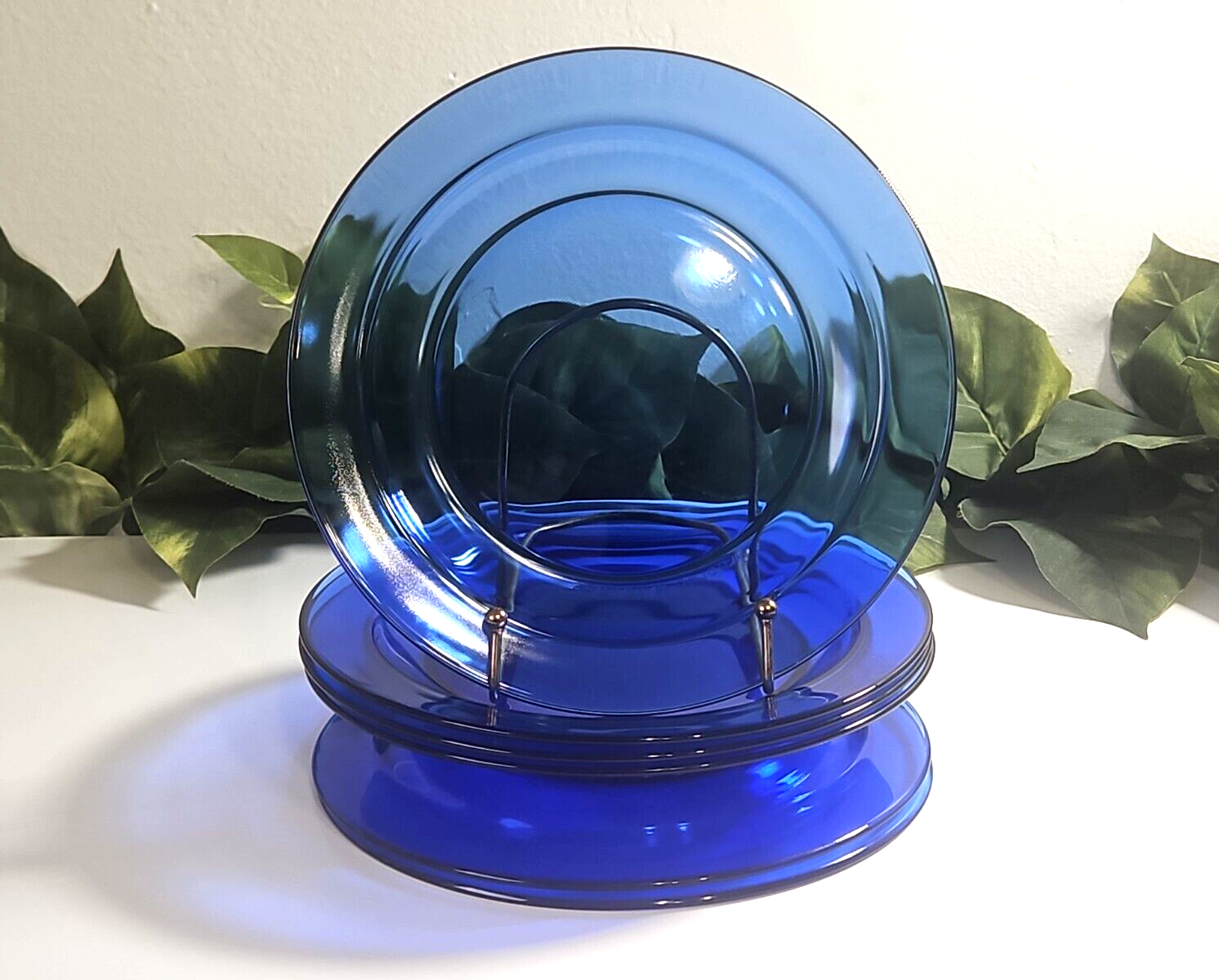 Arcoroc Saphir Blue Glass Salad Plates 7 3/8