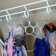Nonslip Circular Loops Scarf Hanger 