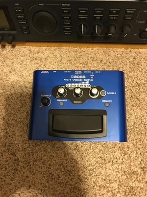 Boss VE-1 Vocal Effects Echo Pedal - Preamp, Pitch Correction, Great Sound