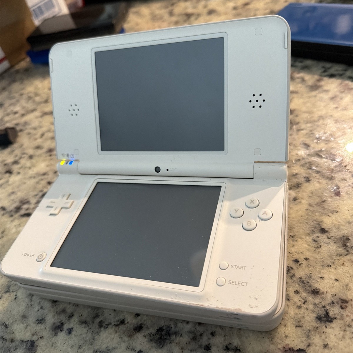 Nintendo DSi XL White Console Region Free Games Charging Cords