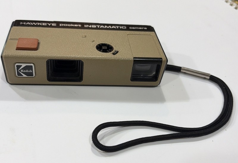 Vintage 70's KODAK Hawkeye Instamatic Film Photo Pocket 110 Camera with strap