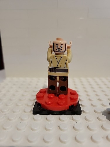 SW0810 - Qui-Gon Jinn - Lego Minifigure - Picture 7 of 8