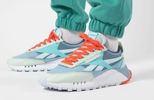 Size 9.5 - Reebok Classic Leather 