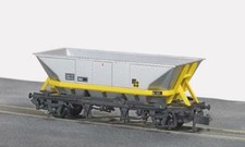 Peco NR-302 MGR Coal Hopper HAA BR Trainload Coal Yellow Cradle