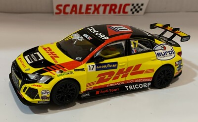 SCALEXTRIC Audi RS3 LMS TCR DHL échelle 1:32, Voiture Slot Avec Lumières Et Aimant, Circuit De Course Passionnant