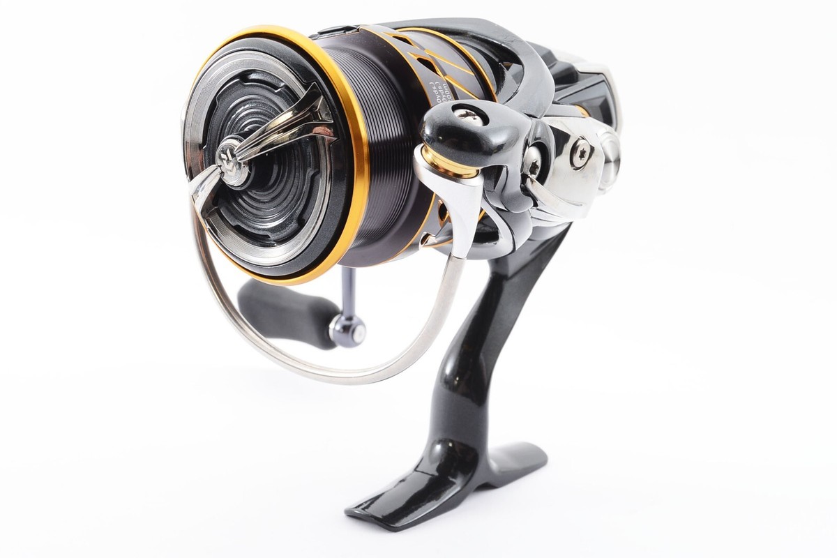 Daiwa 21 Caldia LT 2500S-XH Spinning Reel Near Mint from