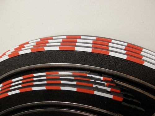 Carrera Race Track 1/43 Scale used Aprox. 35 PCS With Power Supply ,Controllers - Picture 3 of 7